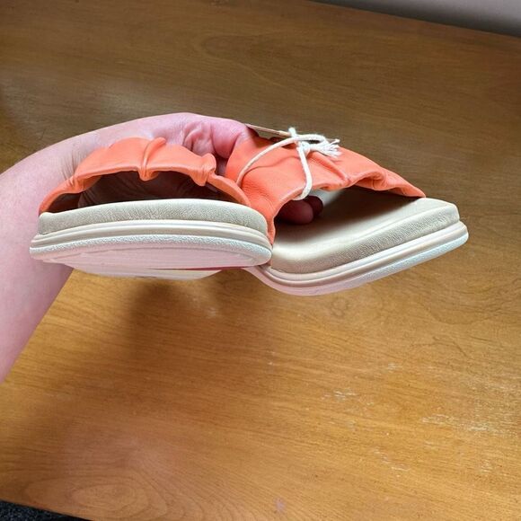 Olukai Women's Pihapiha Fusion Coral-Off White Leather Slide Sandal - Picture 4 of 11